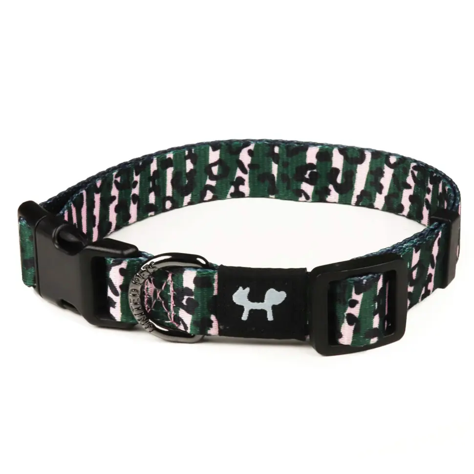 United pets complete me ошейник для собак, m 34-56/2 см, розовый камуфляж фото United pets complete me ошейник для собак, m 34-56/2 см, розовый камуфляж в интернет-зоомагазине Pets Room